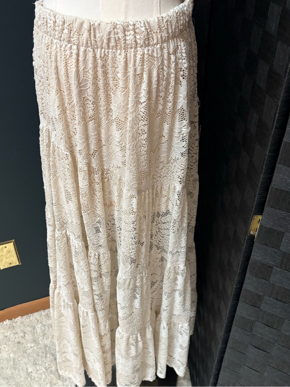 Altar'd State Cream Tiered Lace Maxi Skirt Smocked Boho Cottagecore Ivory - Picture 3 of 6